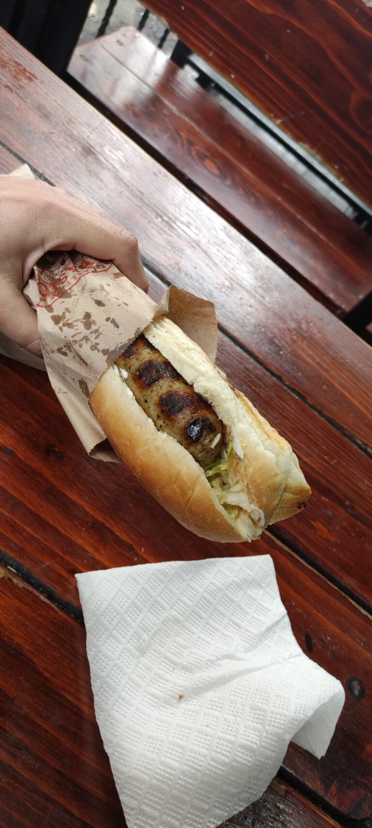 Hot dog serbio en Belgrado, una de las cosas que comer