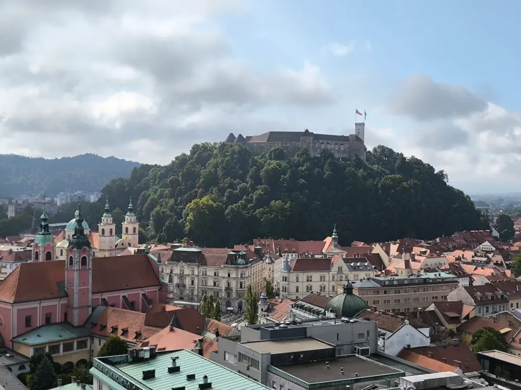 Desayunar en el Neboticnik de Liubliana es lo mejor que puedes hacer en la ciudad
