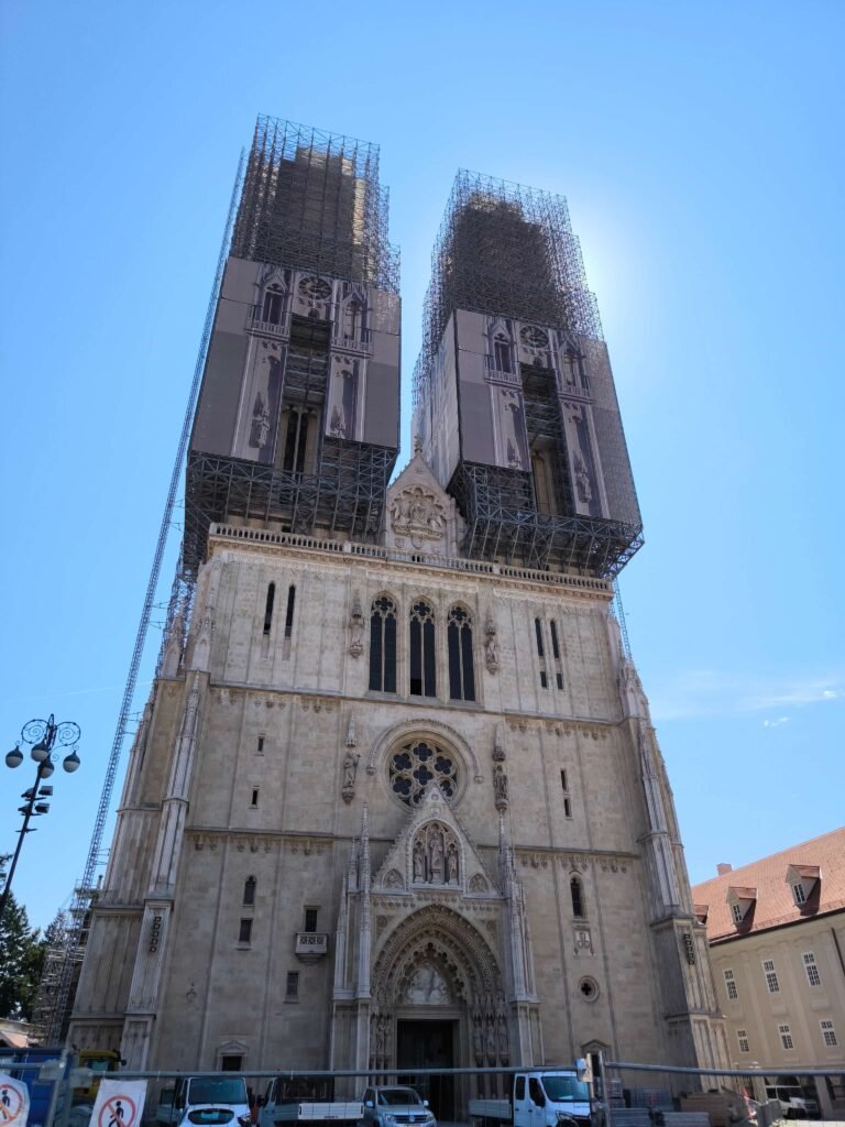 Catedral-de-Zagreb-en-obras