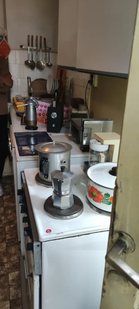 Cocina en The Red Flat, el museo que más me gustó en Sofía