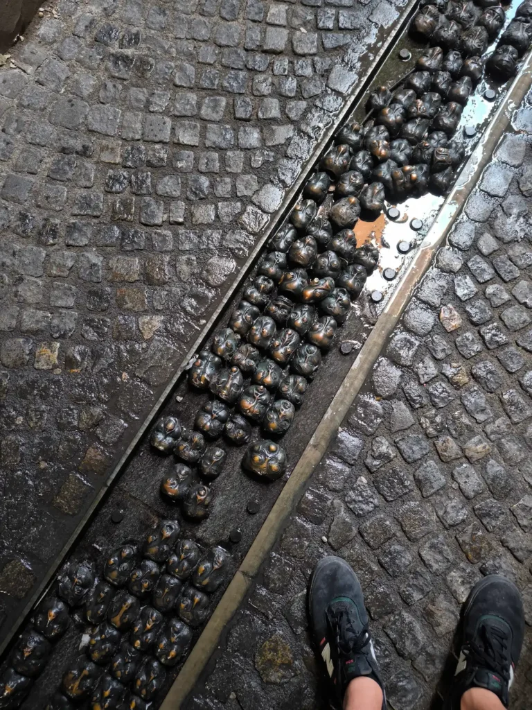 Fuente de las Caras en Liubliana, uno de los lugares escondidos de la capital eslovena para ver en 2 días