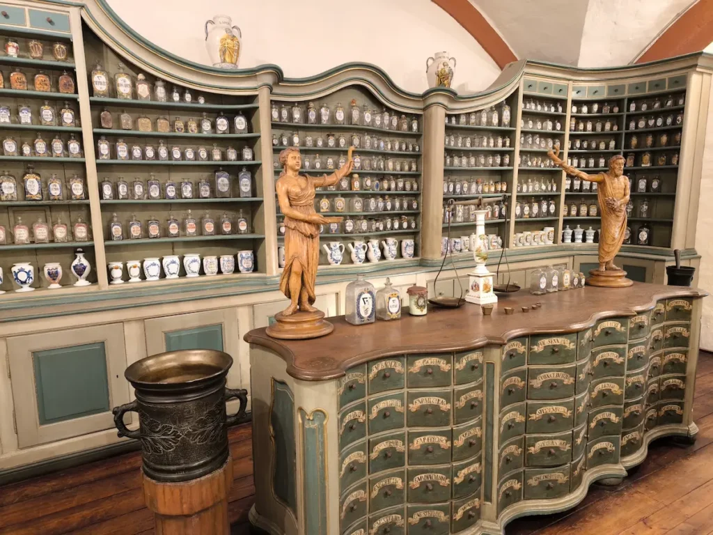 Museo de la Farmacia en el Castillo de Heidelberg en Alemania