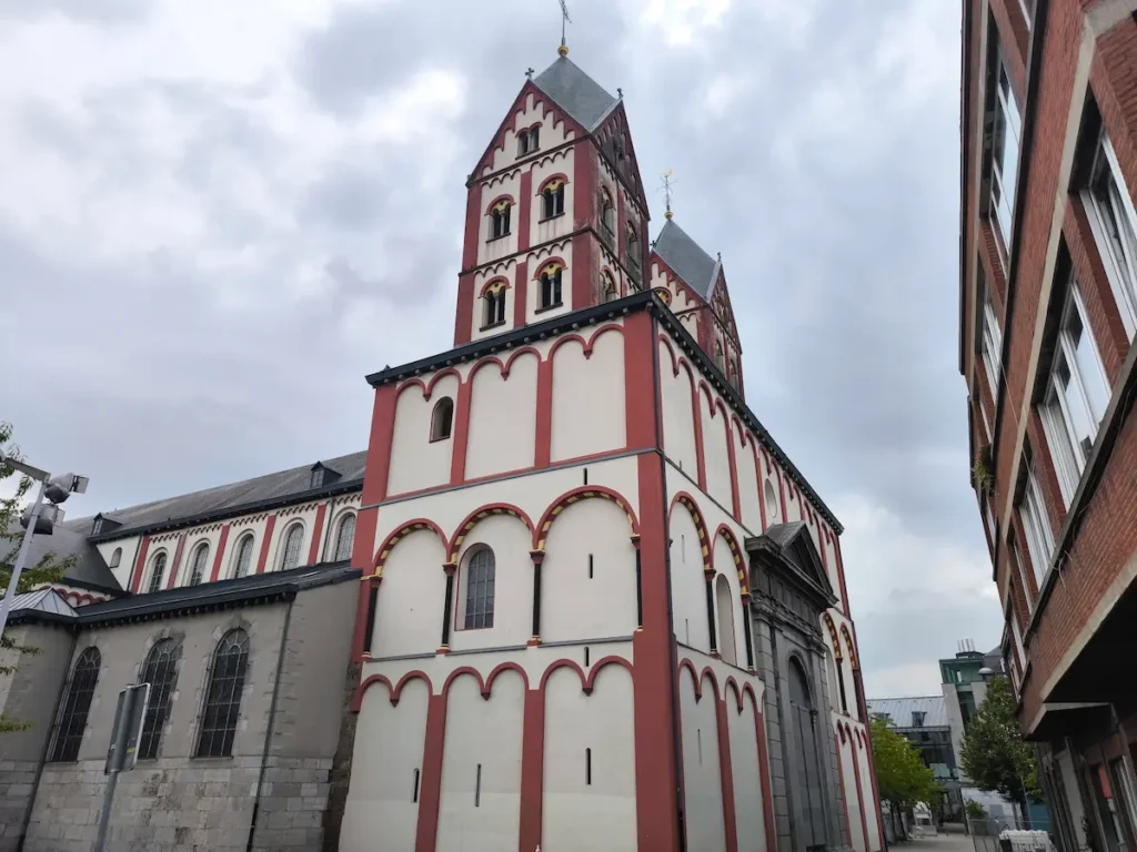 Colegiata de San Bartolomé en Lieja, Bélgica
