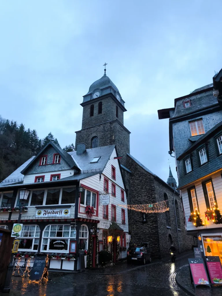 Iglesia de Nuestra Señora de la Concepción en Monschau, Alemania