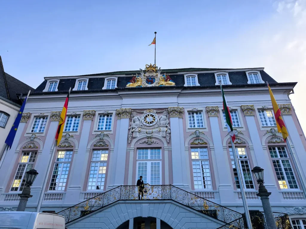 Antiguo ayuntamiento de Bonn, uno de los lugares más históricos que ver en la ciudad en 1 día