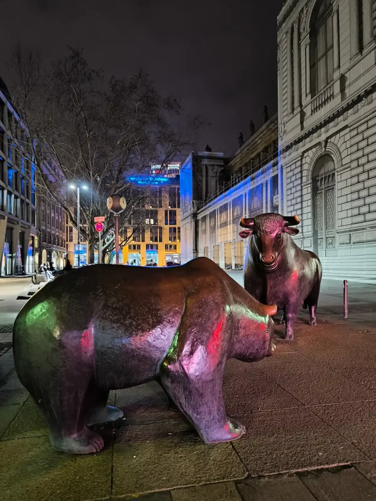Toro y Oso en la bolsa de Frankfurt, Alemania