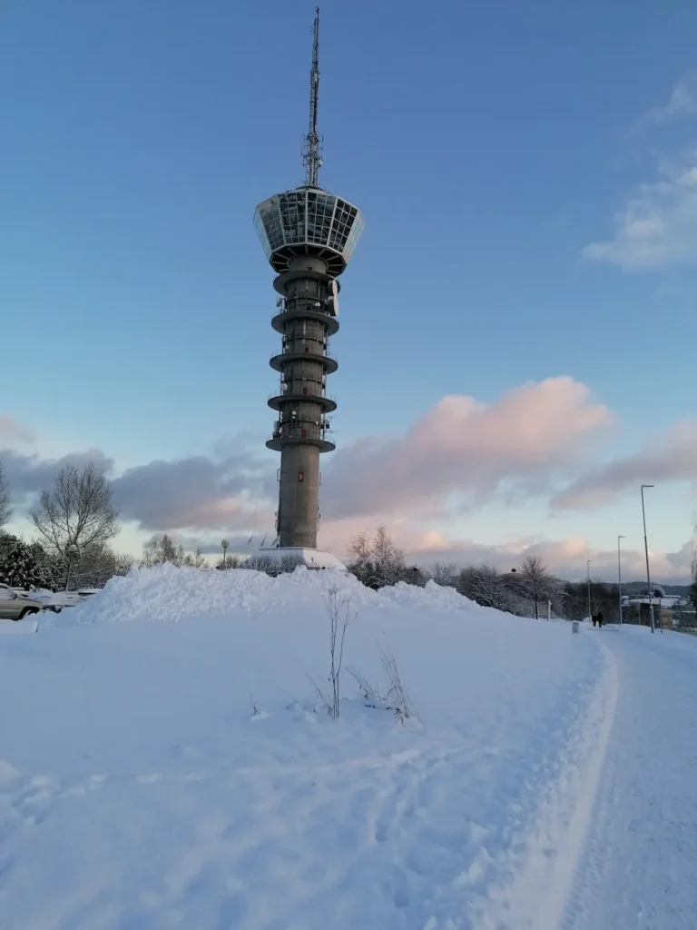 Tyholttarnet en Trondheim, Noruega