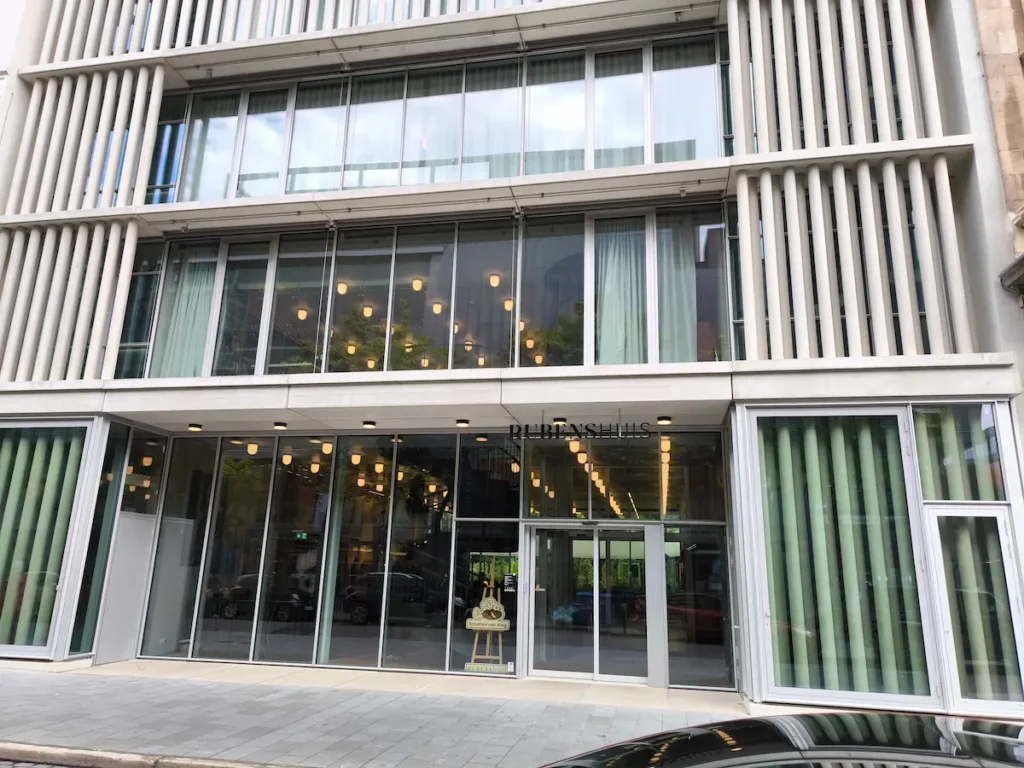 Entrada del Rubenshuis actualmente en Amberes