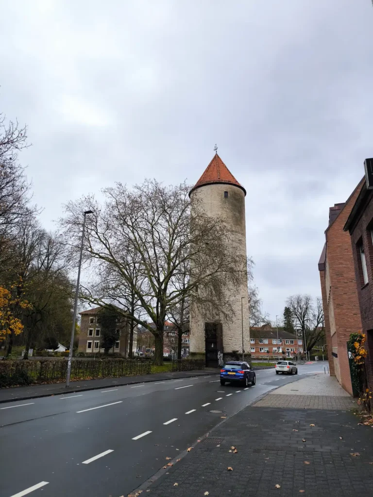 Buddenturm, la única torre de la muralla que sigue en pie en Münster