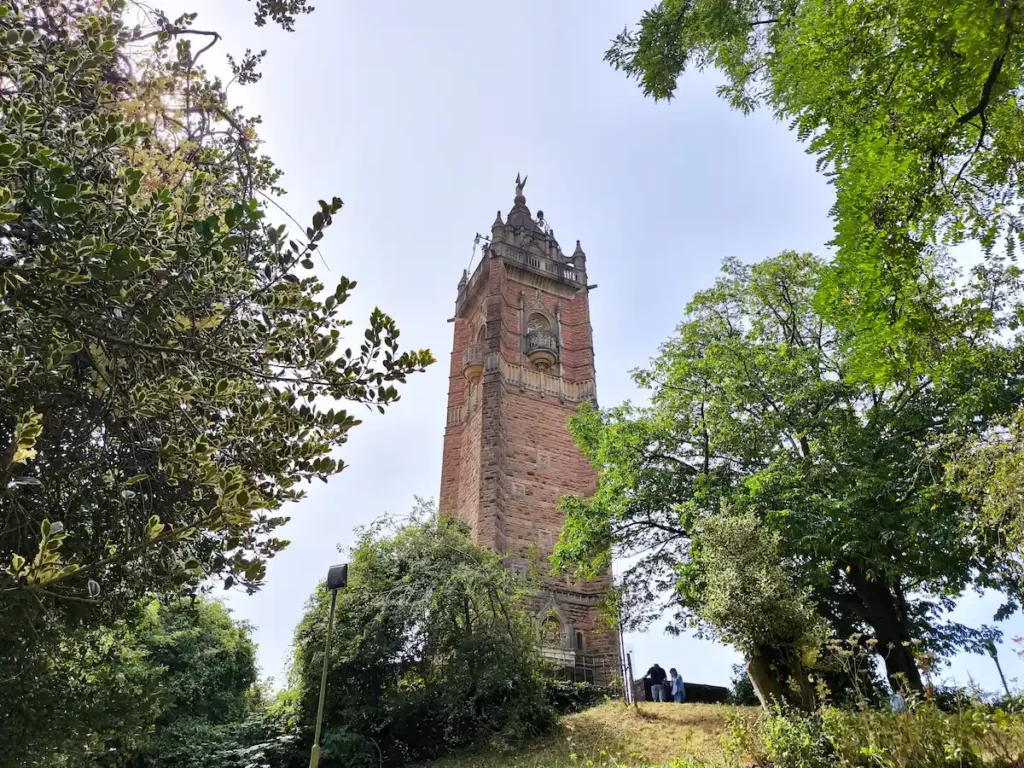 Cabot Tower en Bristol. Se puede subir a ver las vistas desde arriba.