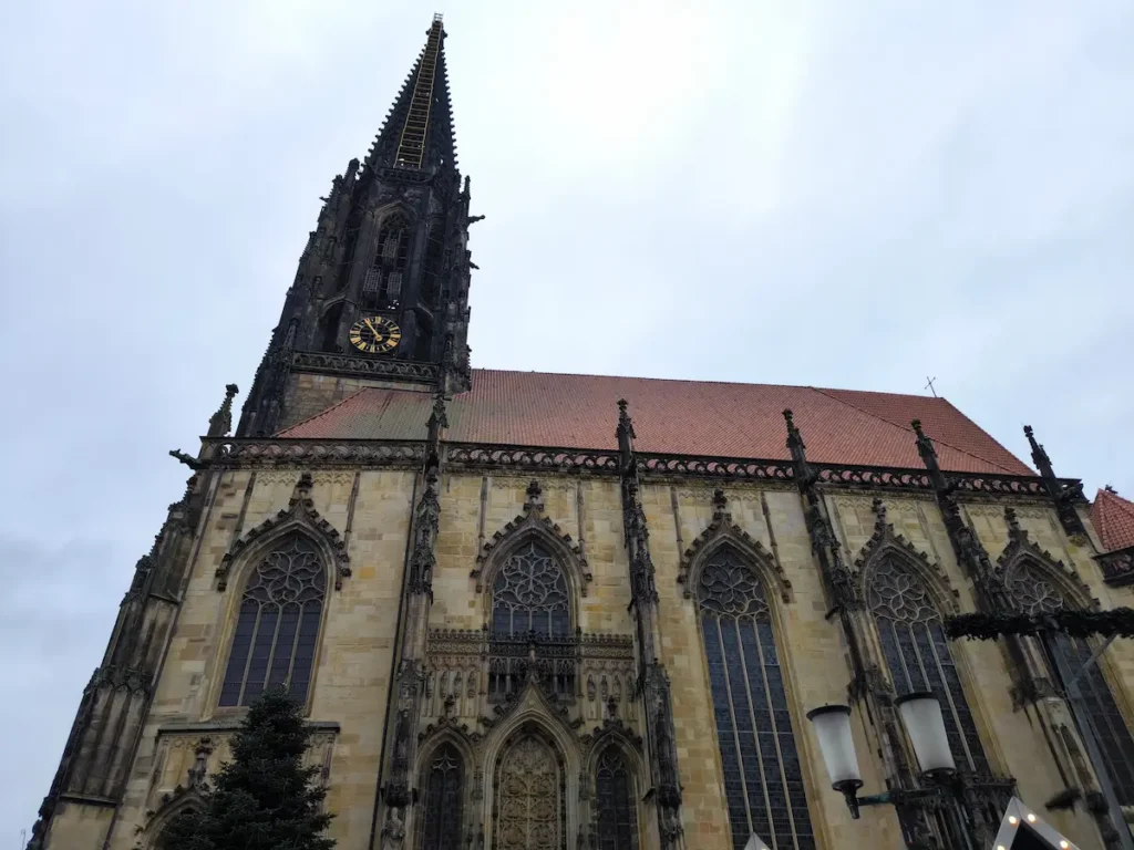 Iglesia de San Lamberto en Münster, uno de los imprescindibles que ver en un día en la ciudad alemana