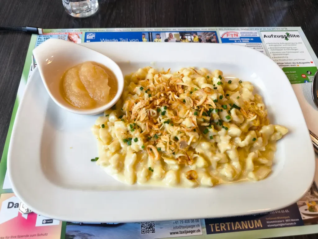 Käsknöpfle, la comida típica de Liechtenstein en Vaduz