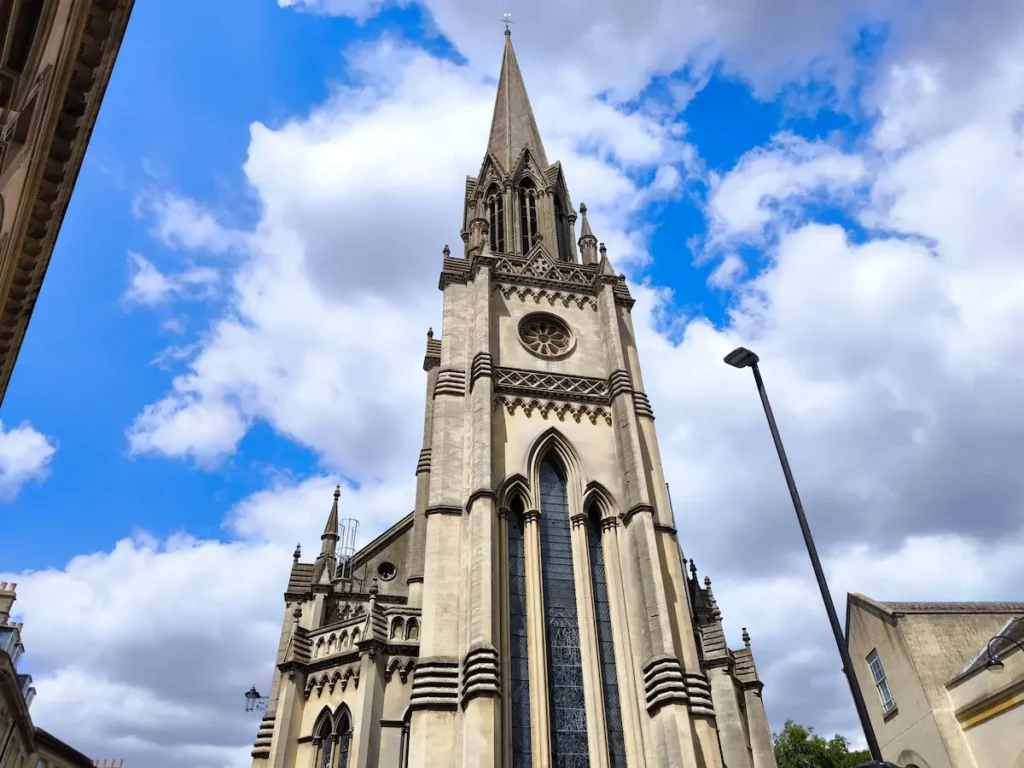 Iglesia St Michael en Bath, una de las cosas que ver en 1 día