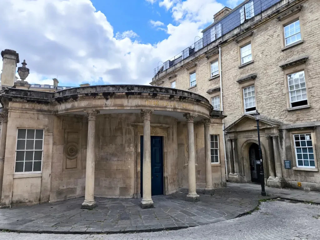 The Cross Bath, uno de los manantiales naturales de la ciudad en Bath Street