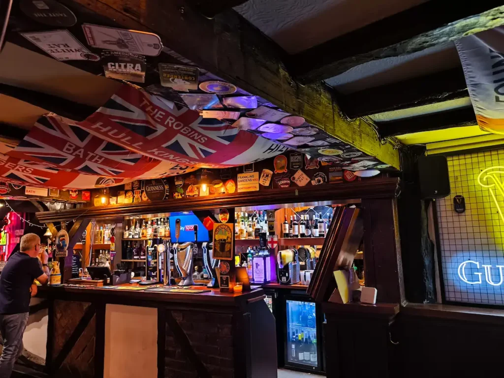 Pub Bell & Crown en Salisbury, Inglaterra. Uno de los lugares donde tomar algo.