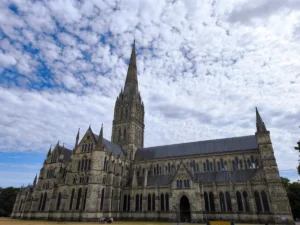 Lee más sobre el artículo Qué ver en Salisbury: guía completa y excursión a Stonehenge
