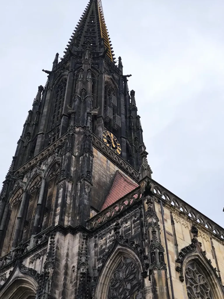 Jaulas de los anabaptistas en Münster, lo más impresionante de la ciudad de Alemania