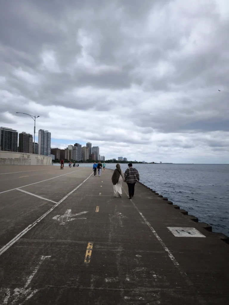 Sendero Lakefront Trail en Chicago, uno de los imprescindibles que recorrer en Illinois