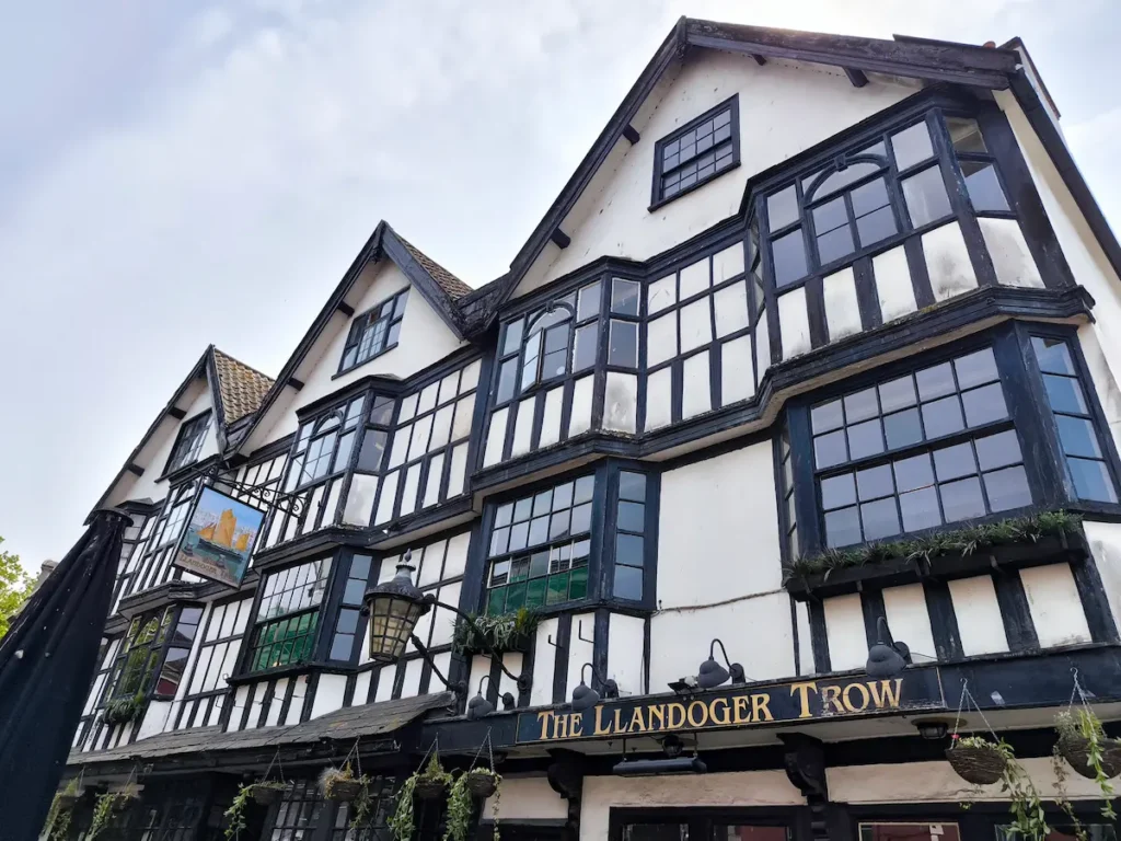 The Llandoger Trow en Bristol, uno de los pubs más famosos donde tomar algo