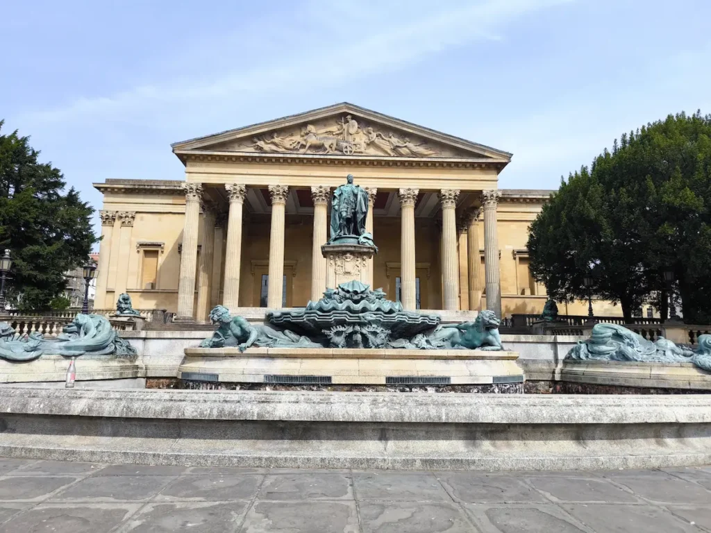 Victoria Rooms en Bristol, otro de los rincones escondidos de la ciudad de Inglaterra