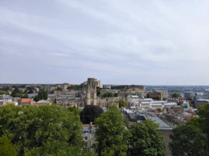 Lee más sobre el artículo Qué ver en Bristol en 1 día: Ruta con mapa y rincones secretos