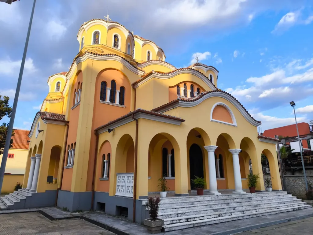 Catedral Ortodoxa de la Natividad de Cristo, uno de los lugares que ver en Shkodër (Albania) en 1 día