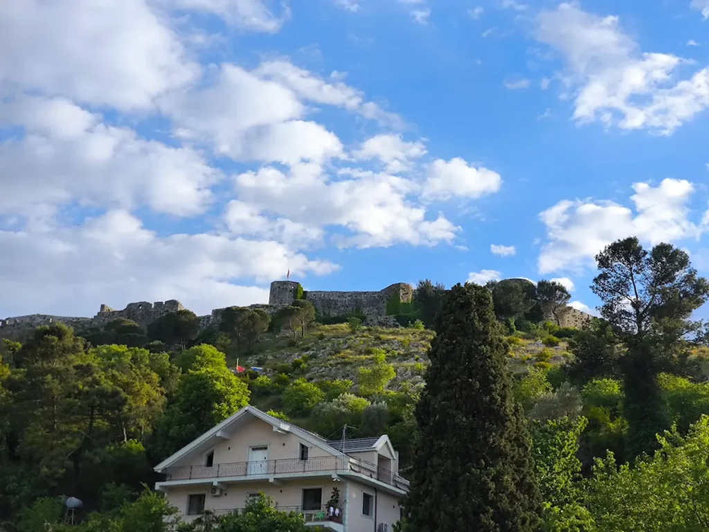 Castillo de Rozafa, uno de los lugares que ver en Shkodër (Albania) en 1 día