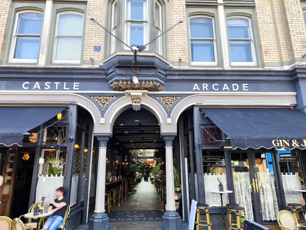 Castle Arcade en Cardiff, uno de los lugares que visitar en Gales